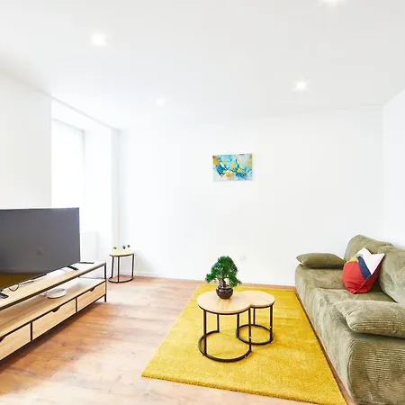 Appartement Rt 1 - F3 Au 1er Etage - 1 A 5 Pers Mulhouse